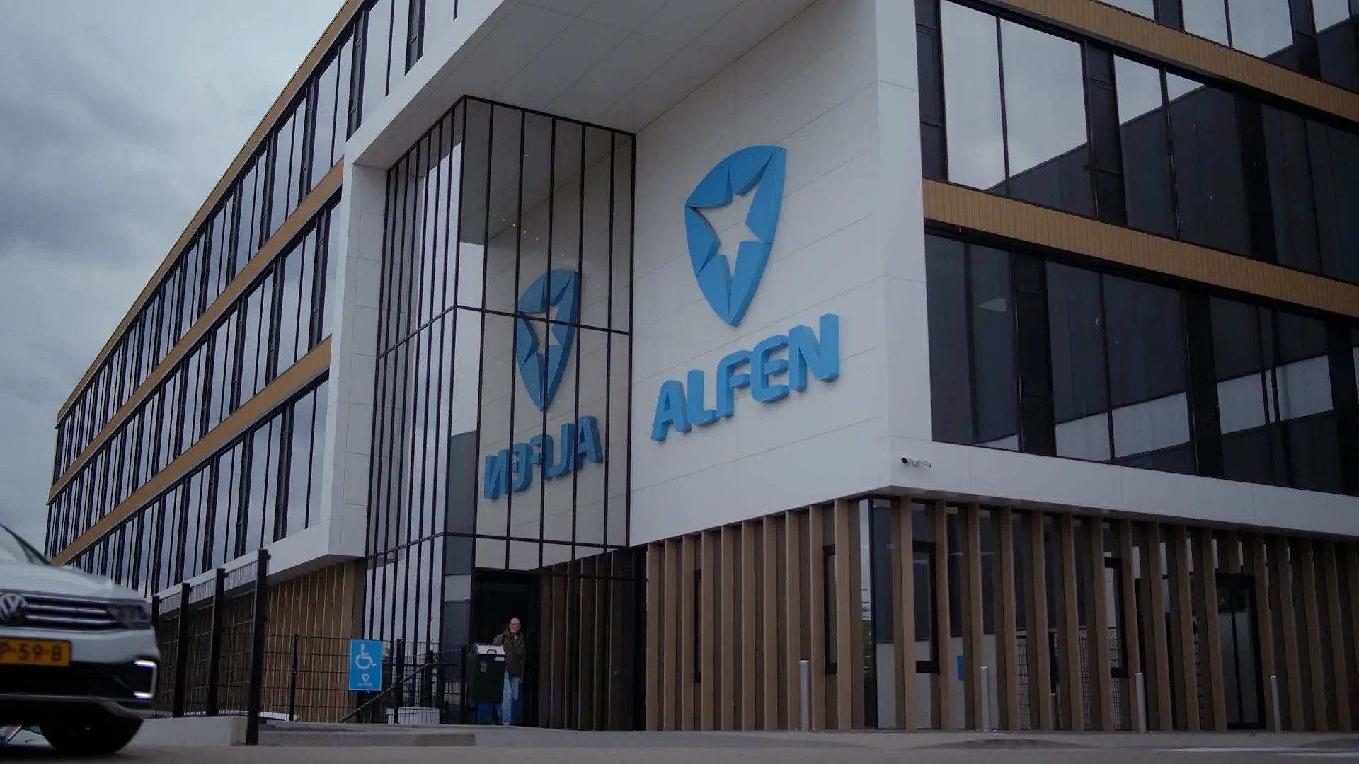 KPN Alfen New Made Still004