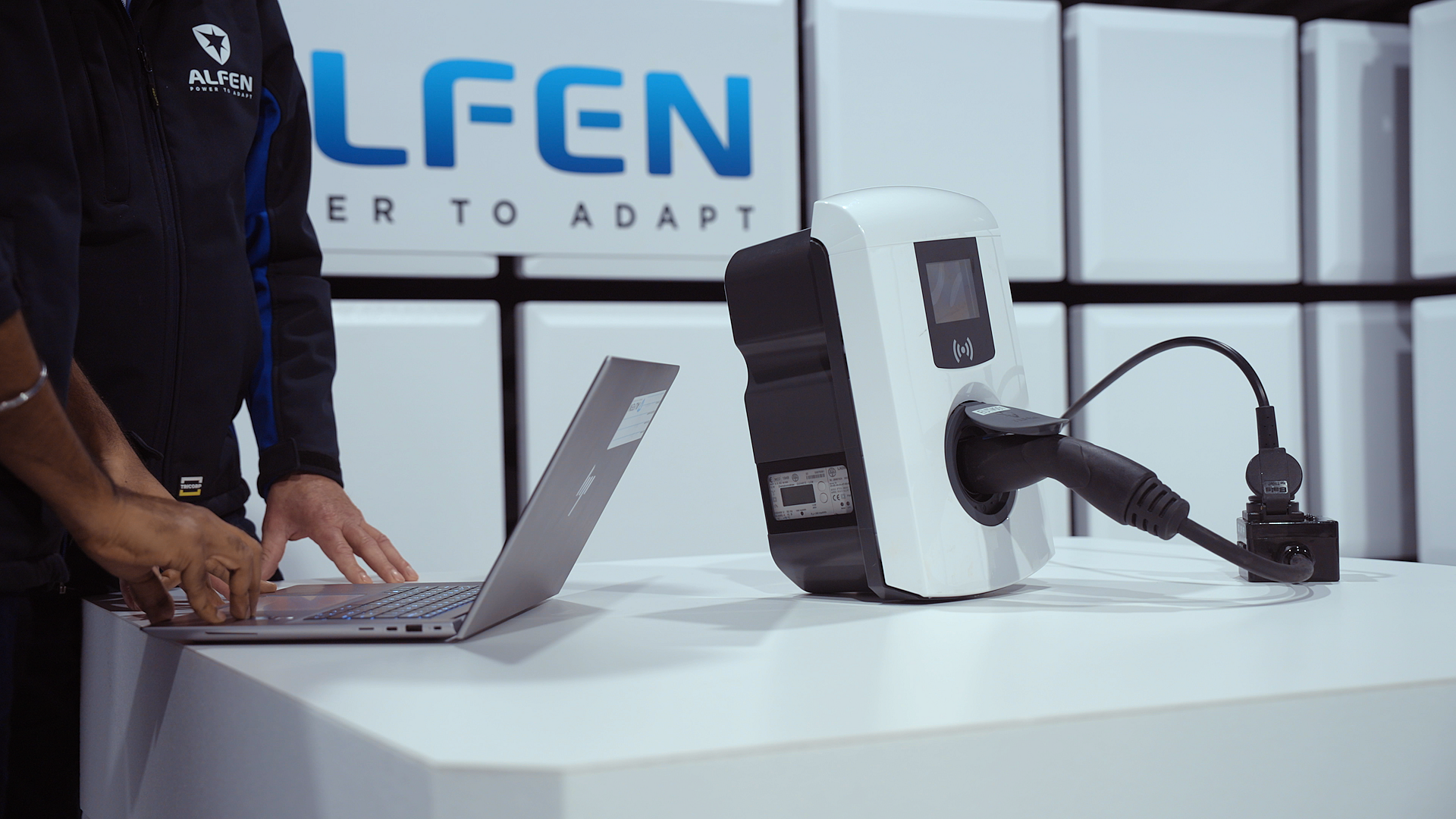KPN Alfen New Made Still0182