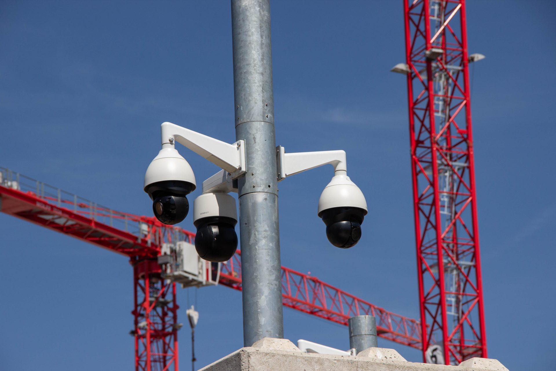 Outdoor surveilance camera 11